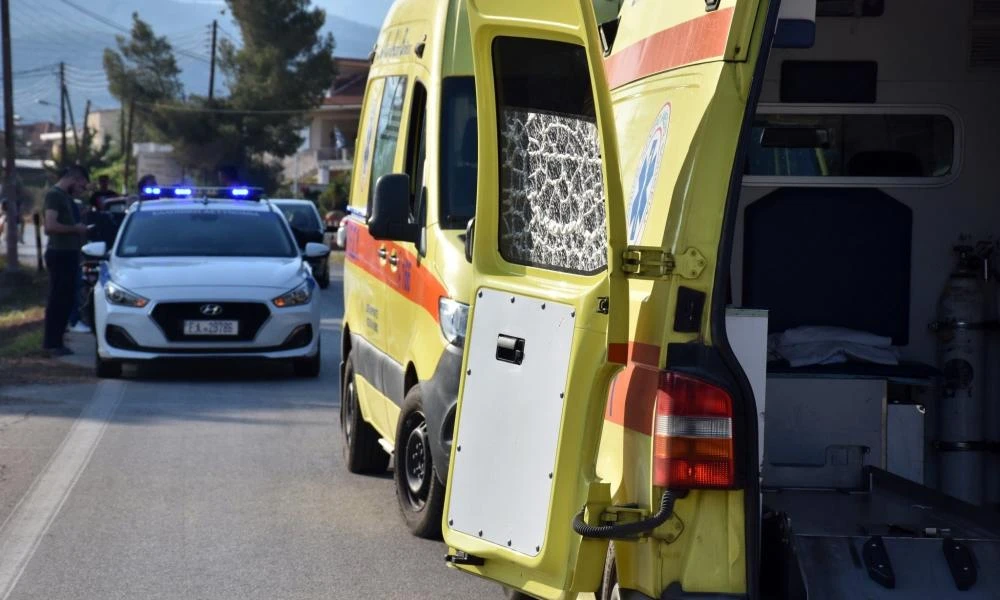 Σοκ στην Κομοτηνή: ΙΧ χτύπησε μητέρα και το βρέφος της έξω από σχολείο